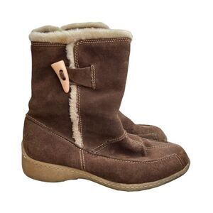 Brilliant waterproof brown suede Faux Fur lined boots size 8